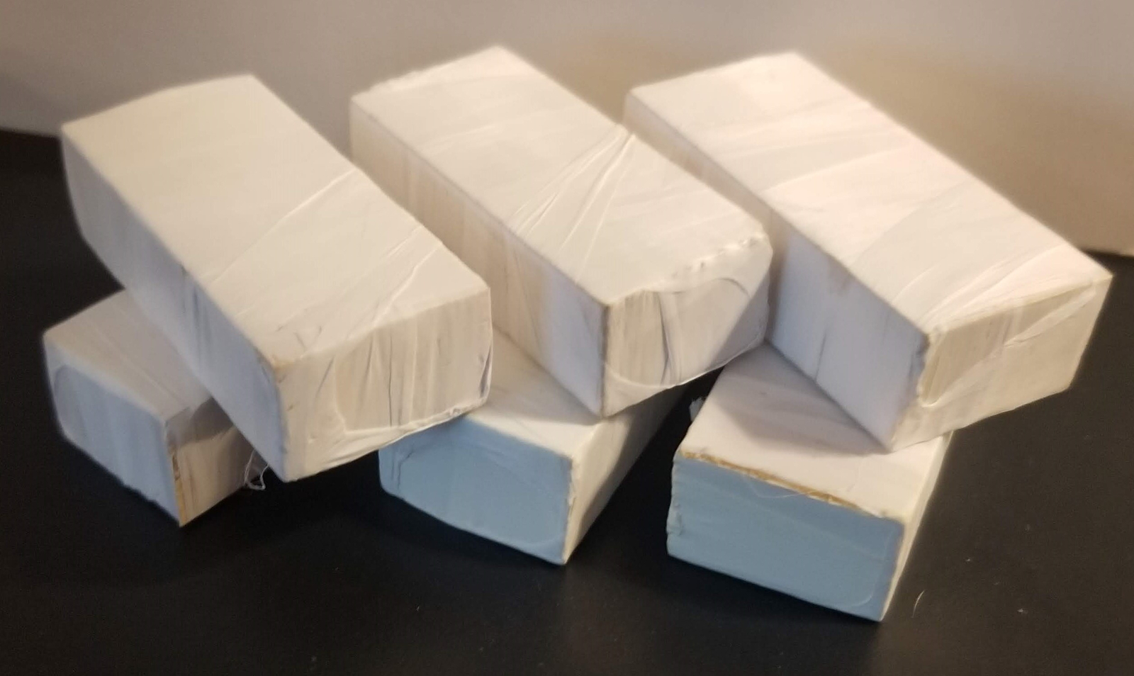 1/64 Custom 6 Pack 2X3X8 Wrapped Silage, Haylage Bales