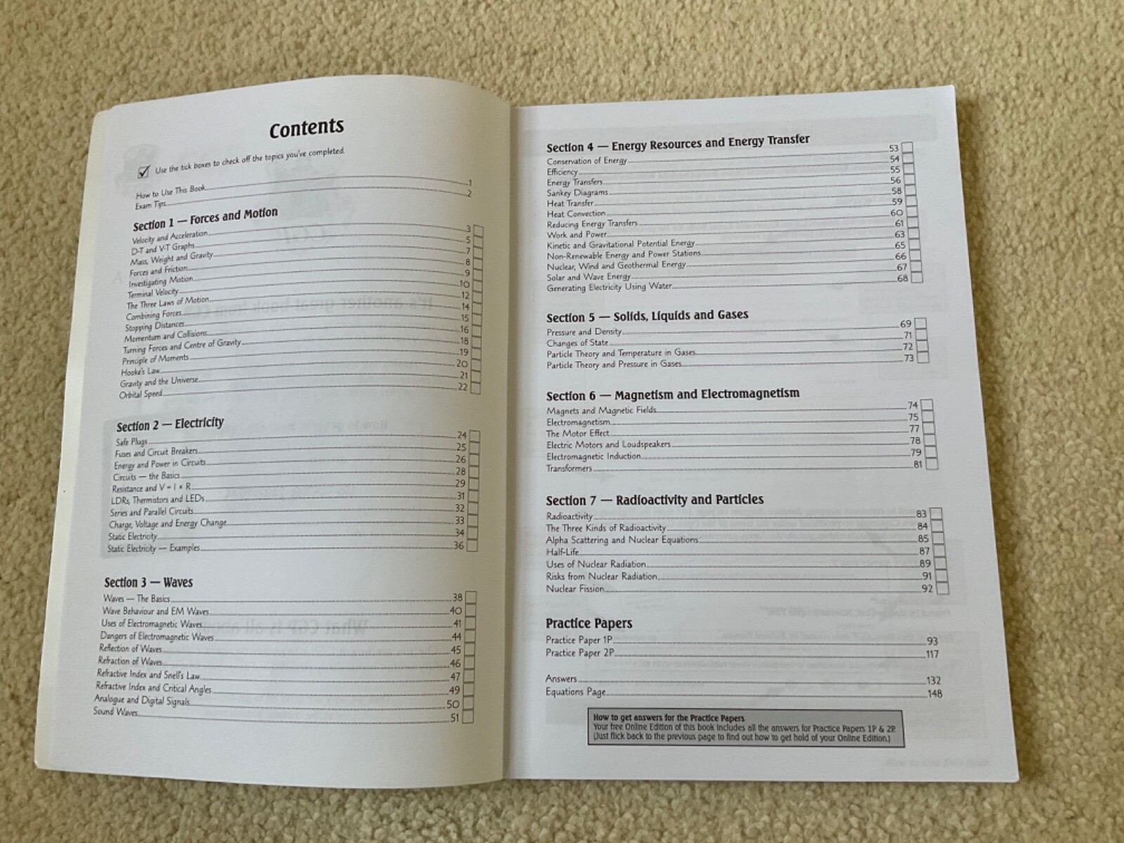 CGP Edexcel GCSE Physics Revision Guide & Exam Practice Book