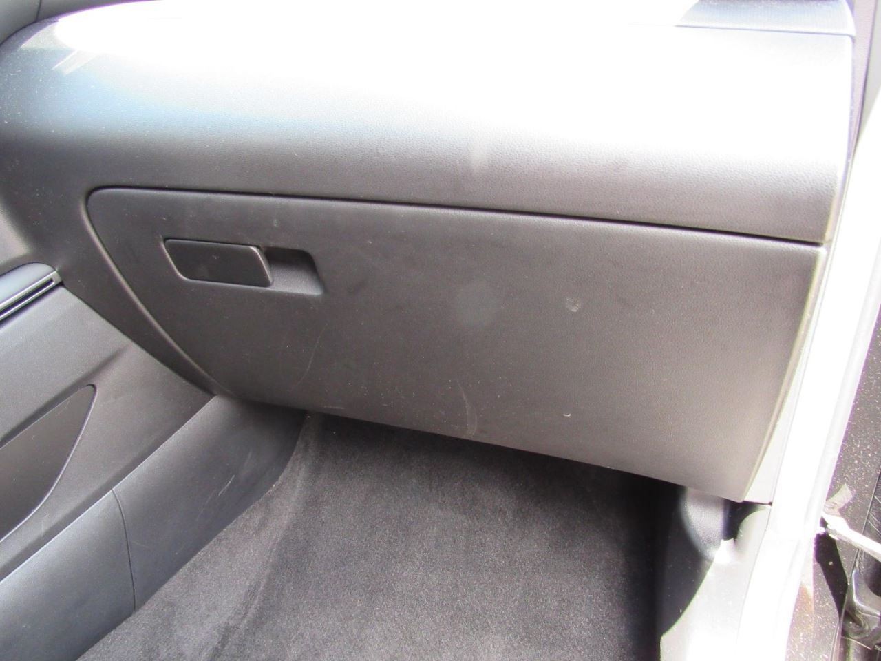 TUCSON    2022 Glove Box 1055860