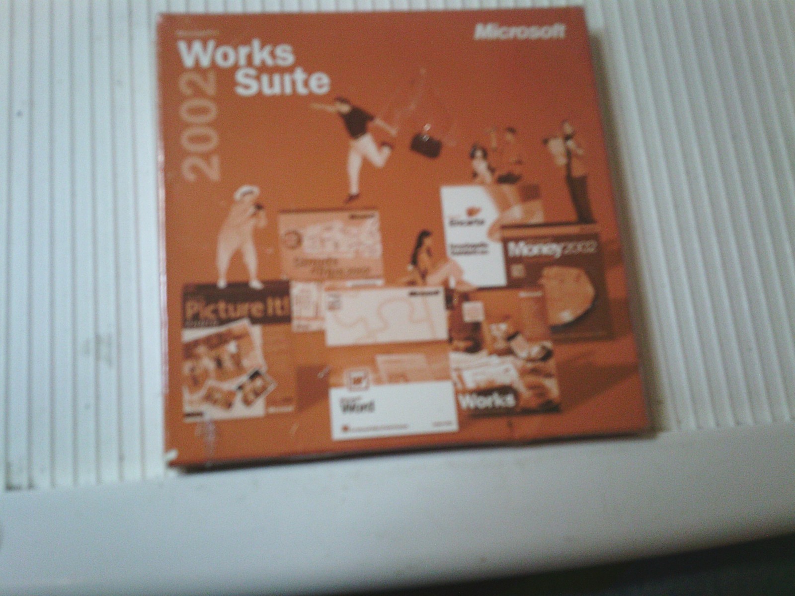 Microsoft Works Suite 2002 New/Sealed Key Included fast shipping