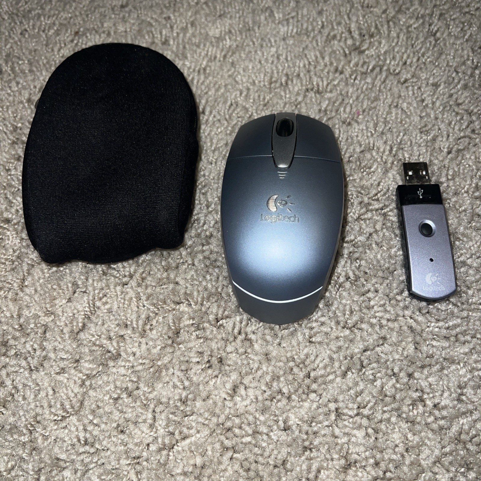 M4 LOGITECH M-RAA93 Cordless Optical Mouse Blue USB Dongle Tested works Case