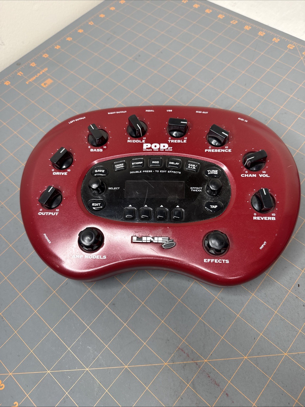 Line 6 POD XT Multi-Effects Guitar Effect Pedal No Power Supply or USB Cablb