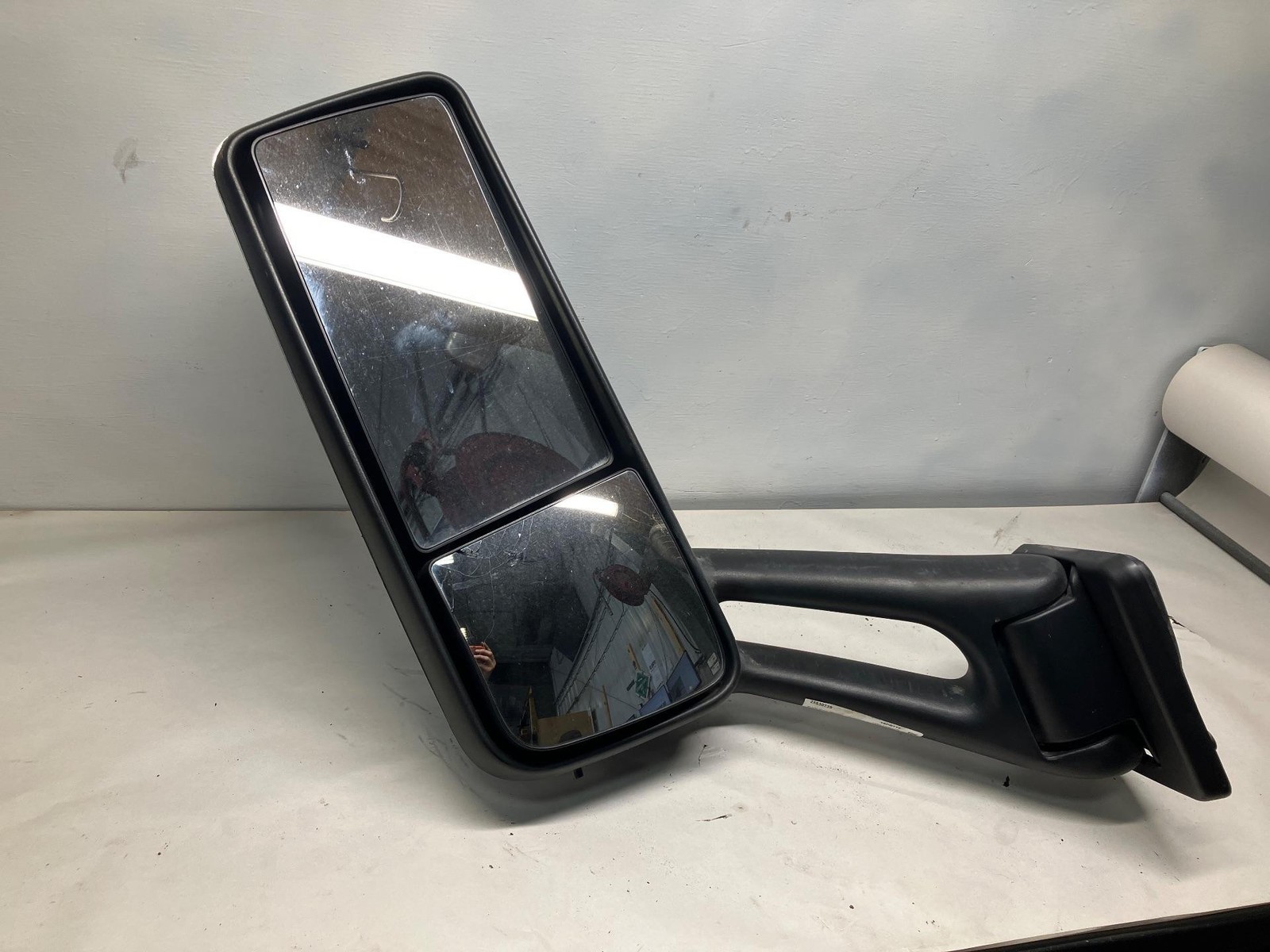 2013-2023 Peterbilt 579 POLY/CHROME Left/Driver Door Mirror - Used