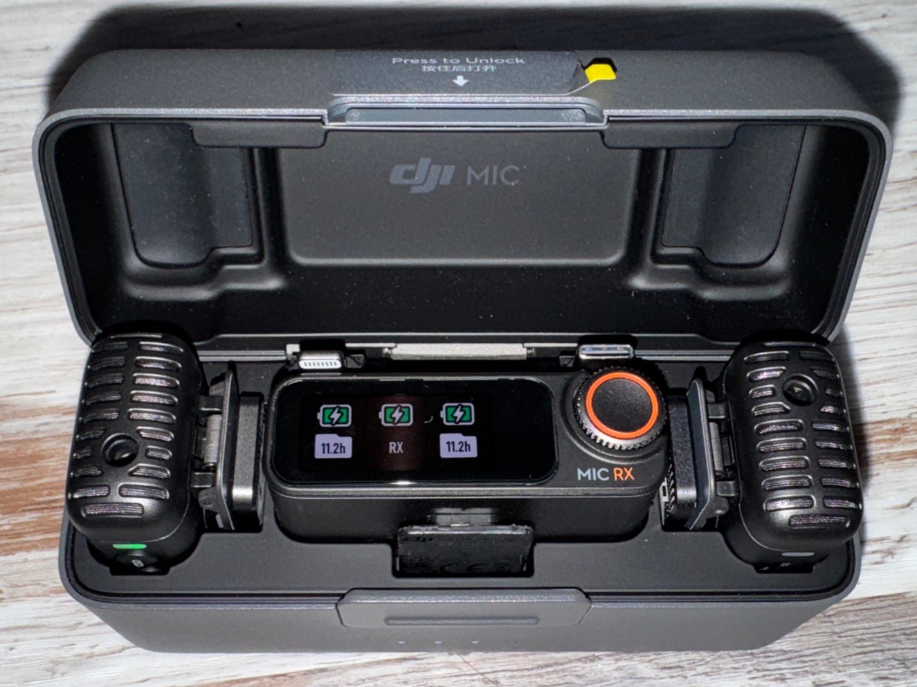 DJI Mic 2 Digital Wireless Mic System/Rec for Cameras and Smartphones
