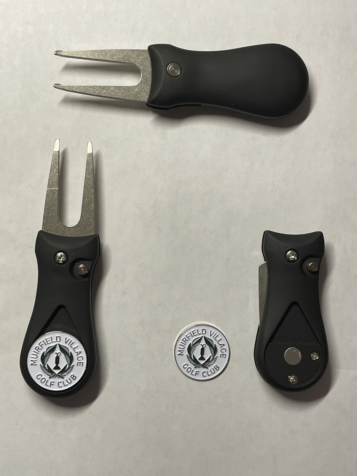 (1) Muirfield Village Golf Club Coin Golf Marker & (1)  Switchblade Divot Tool