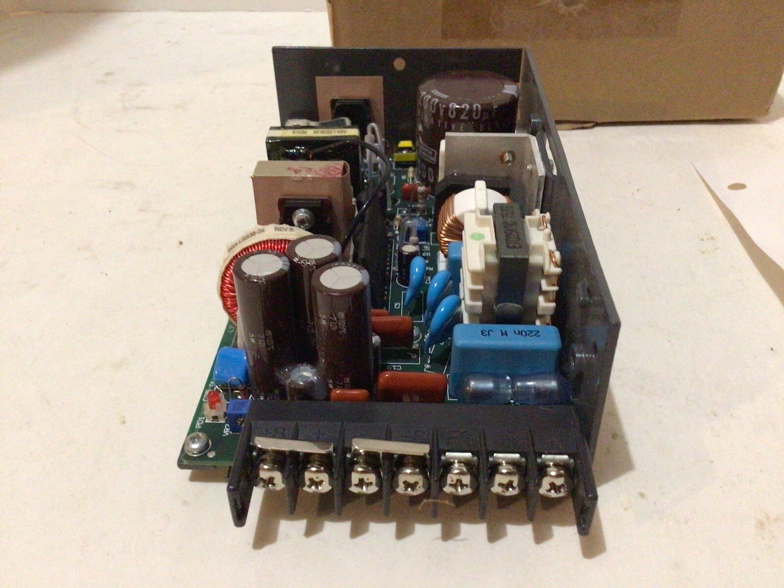 Lambda LSS-38-24 Regulated Power Supply 85-132v AC Input. 24 VDC 4.5A Output New