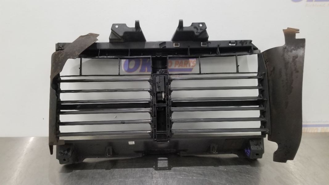 13 DODGE RAM 1500 AIR SHUTTER 3.6L