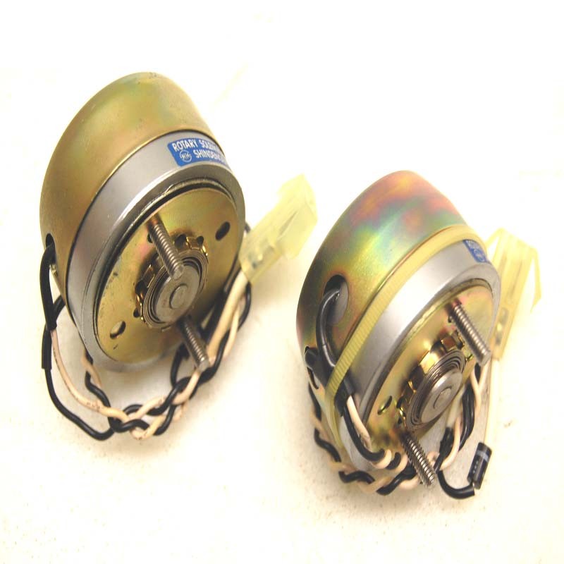 (Lot of 2) Shindengen 30.5Ohms Counter Clock-Wise CCW Rotary Solenoids 24VDC