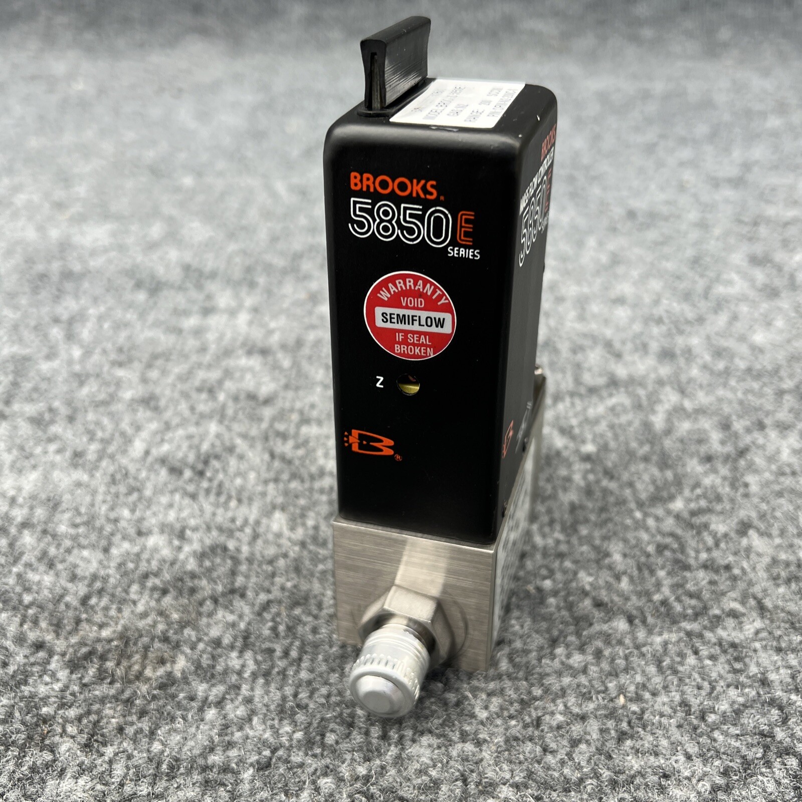 Brooks 5850E Instrument Mass Flow Controller N2 Nitrogen New