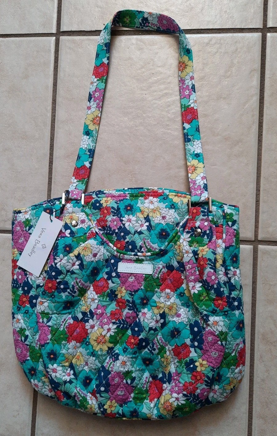 Vera Bradley Glenna Purse In Far Out Floral-NWT-MSRP $ 95-RETIRED STYLE/COLOR