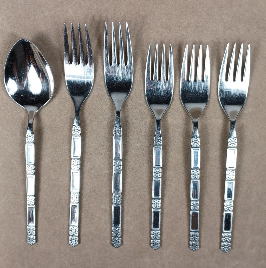 Oneida Community Madrid Flatware No Black Dinner Salad Fork Soup Spoon Lot 6