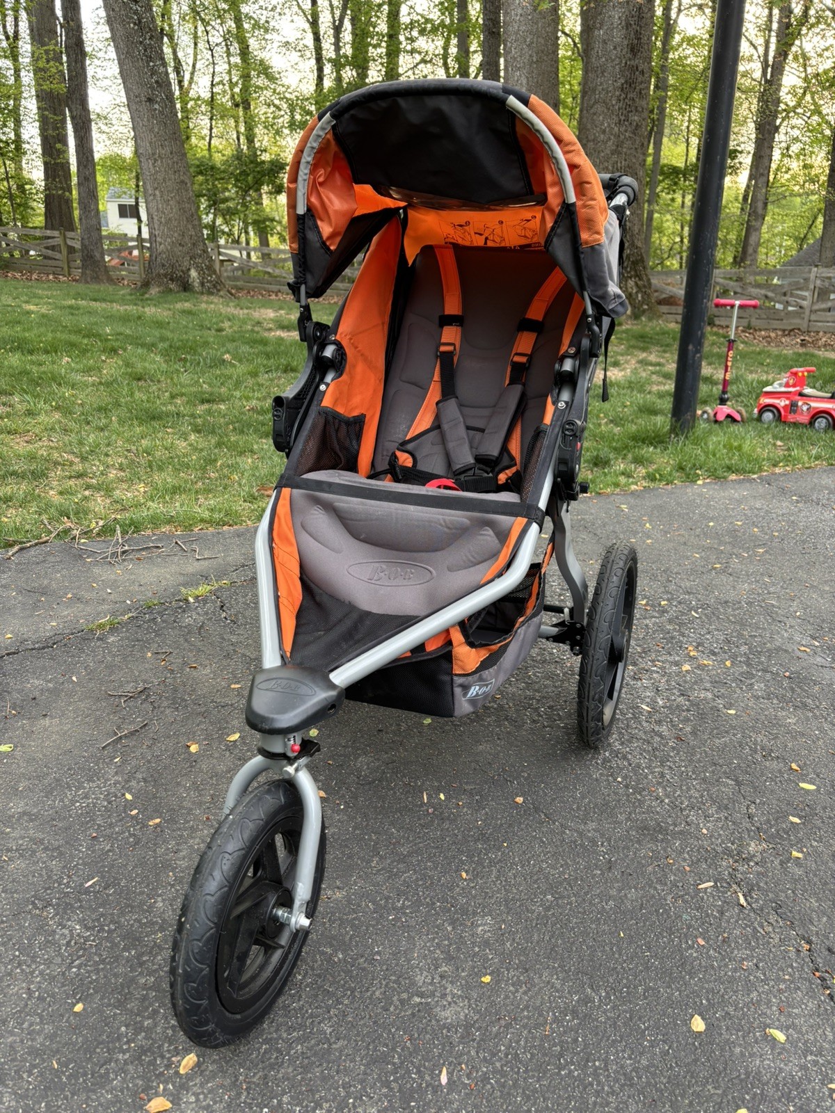 BOB Stroller Revolution SE Running Jogging EXCELLENT Condition