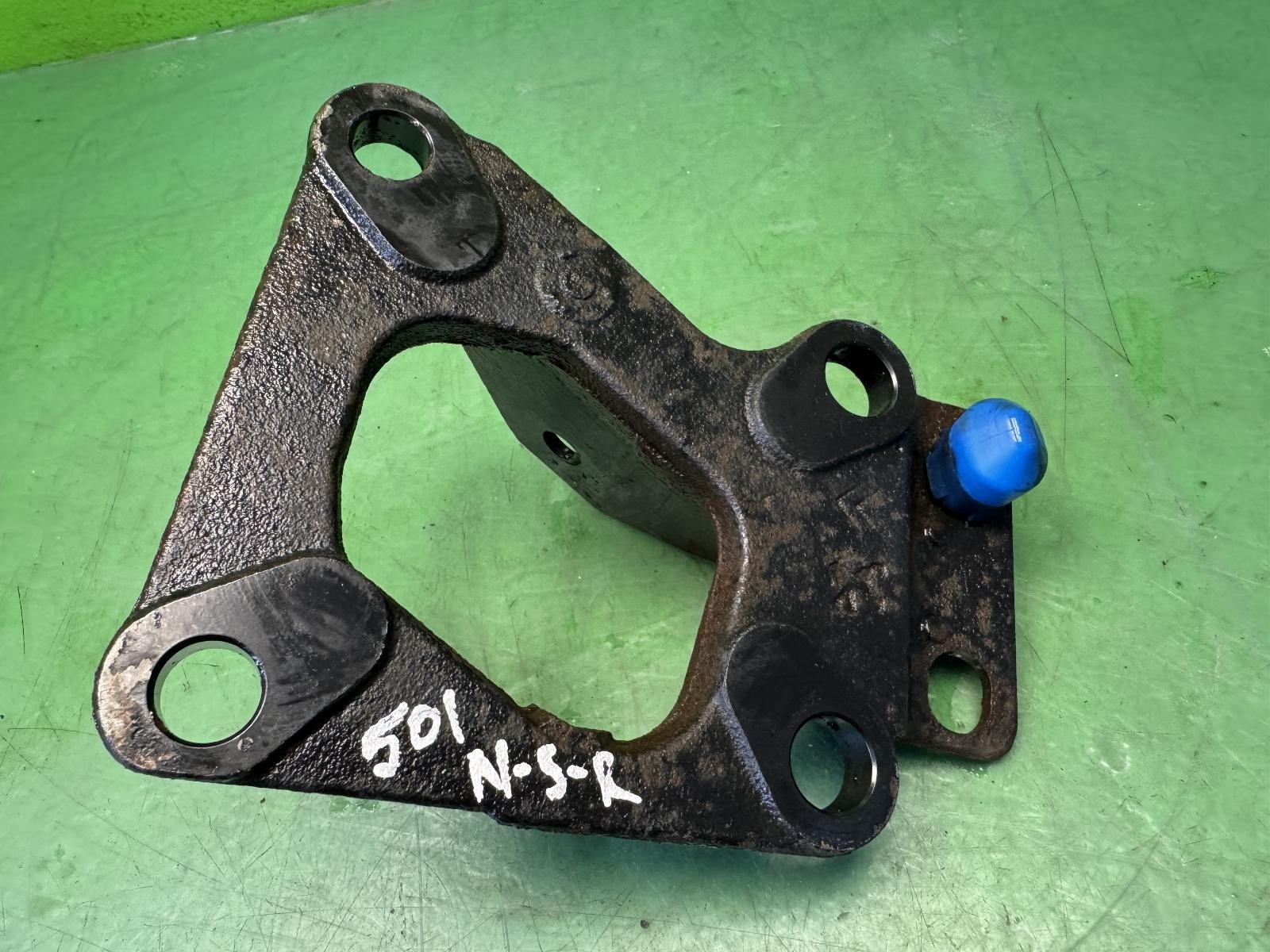 VAUXHALL COMBO E LEFT Rear Subframe bracket Hinge Clevis 9813634280