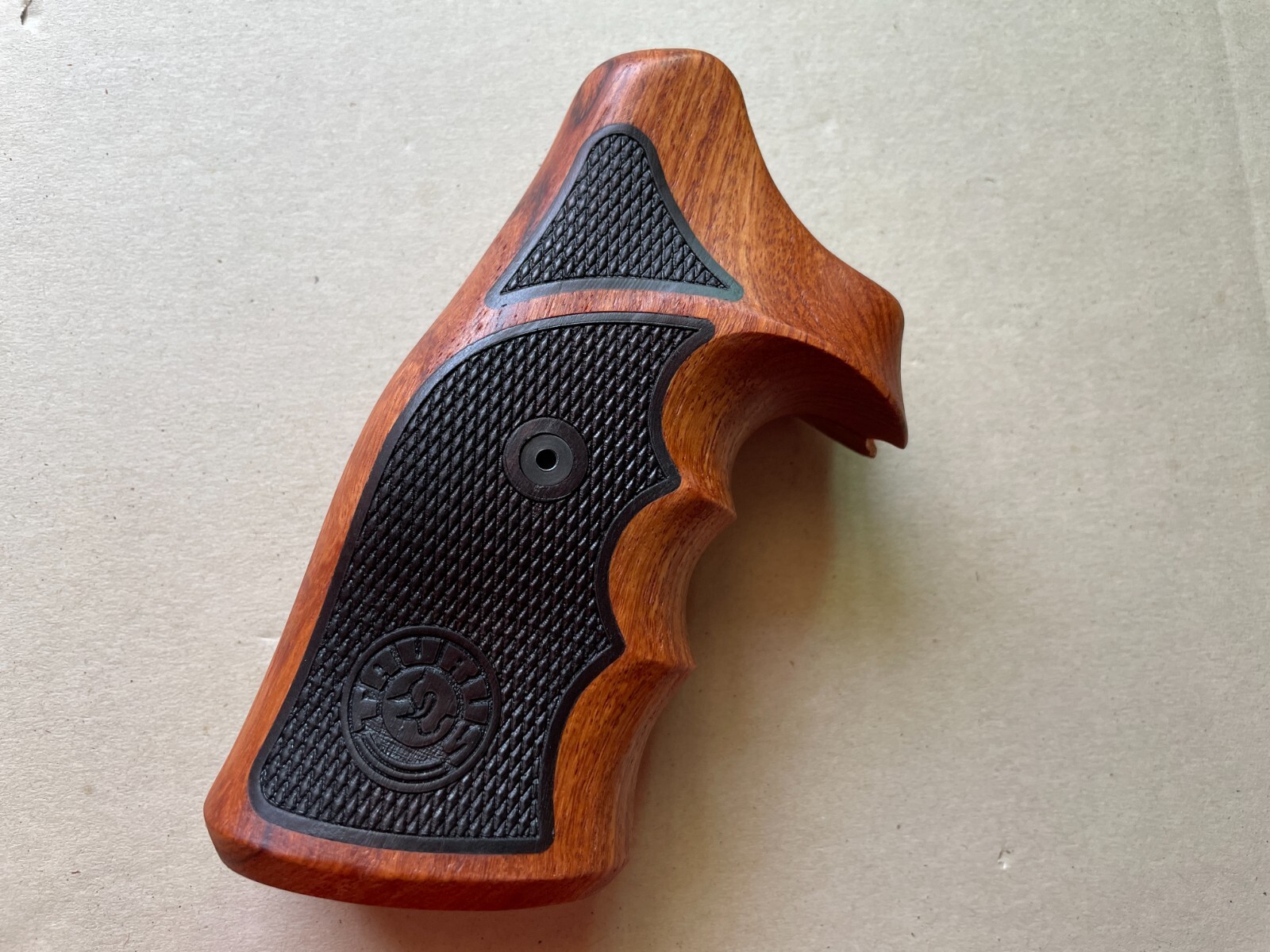 New 2Tone wood Target Grips Compatible with Taurus Medium/Large Frame Square