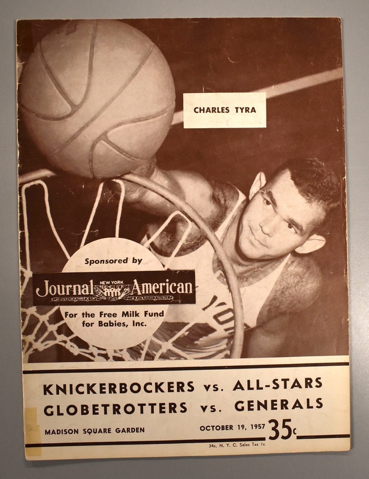 Knicks vs All-Stars Globetrotters vs Generals October 19th 1957 Official Program