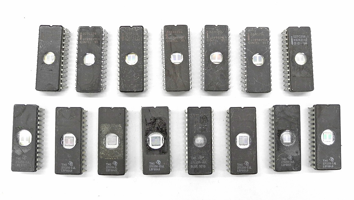 Lot Of FIFTEEN Used Texas Instruments TMS 27C256 EPROM IC's. EP