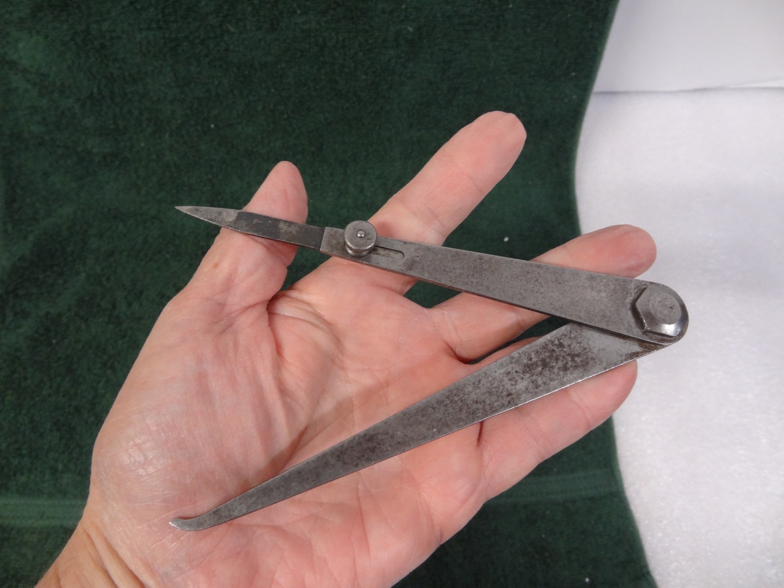 Vintage LS STARRETT 563-6, 6" Hermaphrodite Flat-leg Firm-Joint Outside Caliper
