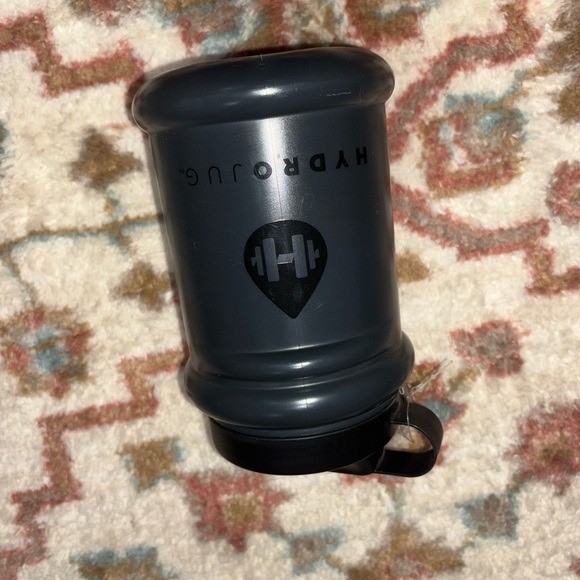 HydroJug Black Mini Jug 32 oz nwt