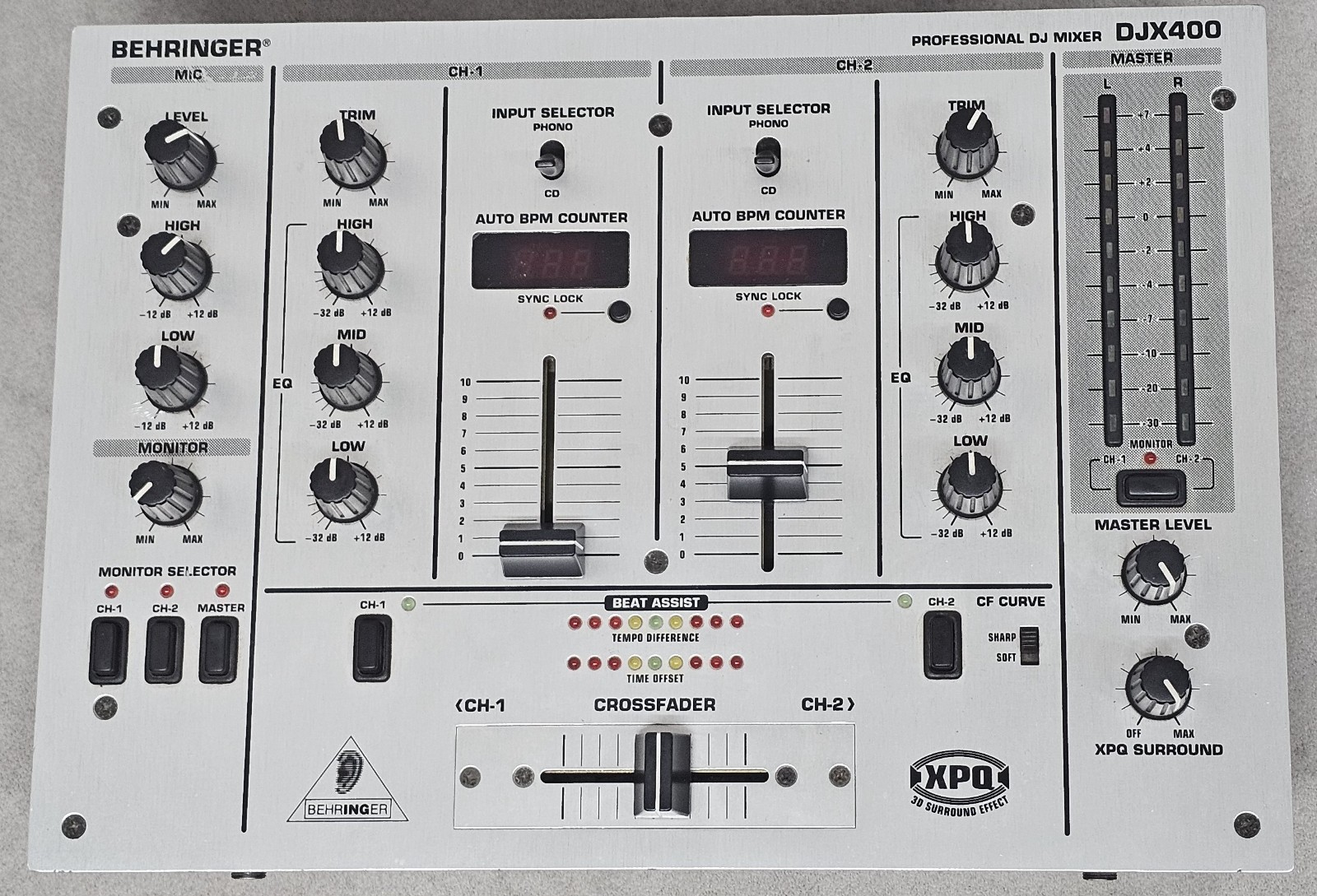 Behringer Pro Mixer DJX400