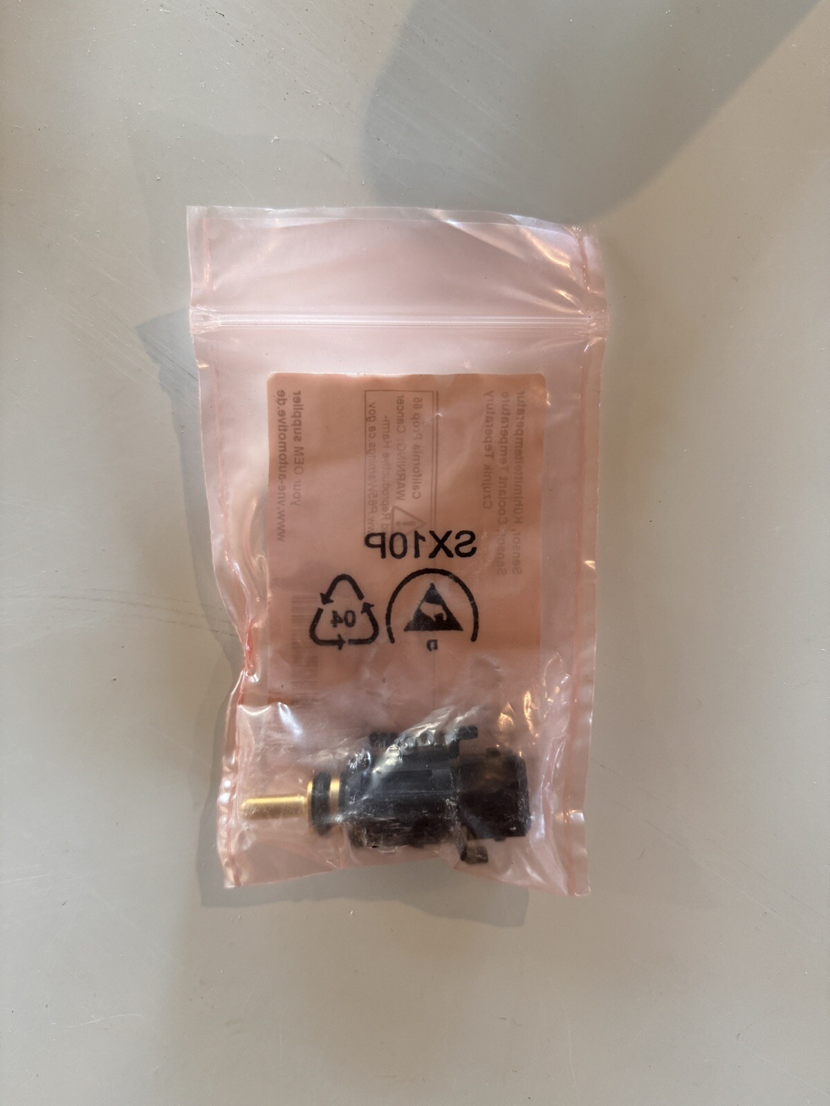 VNE 49090 Engine Coolant Temperature Sensor 13621433077 for BMW Mini NEW