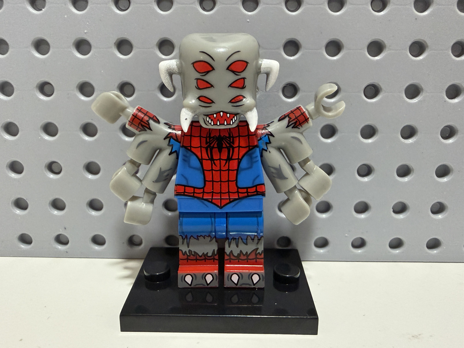 LEGO Marvel Spider-Man Mutant 6 Arms Custom MInifgure New