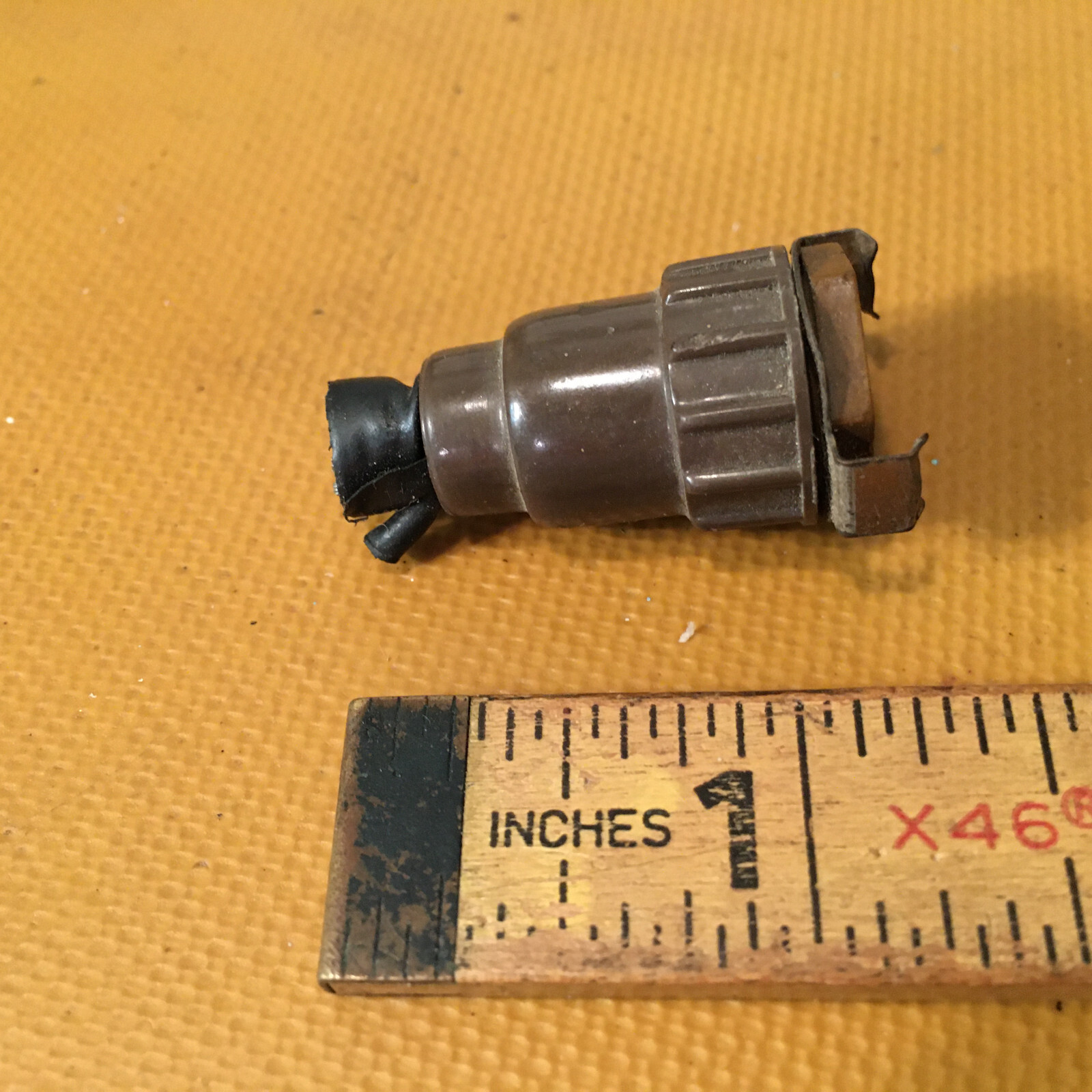 1 Winchester 10 pin Female Circular Connector