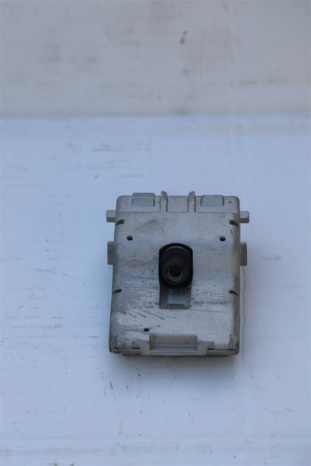 GM Cadillac Chevy Lane Departure Assist Warning Sensor Camera 84740059