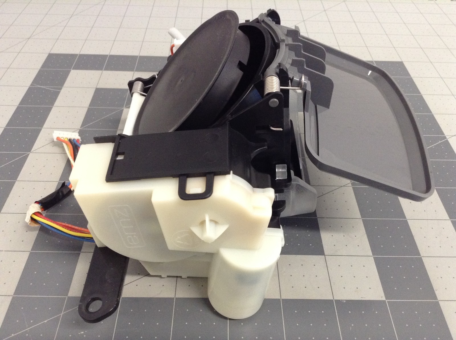 Whirlpool KitchenAid Refrigerator Ice Chute Module WP13005705 13005705