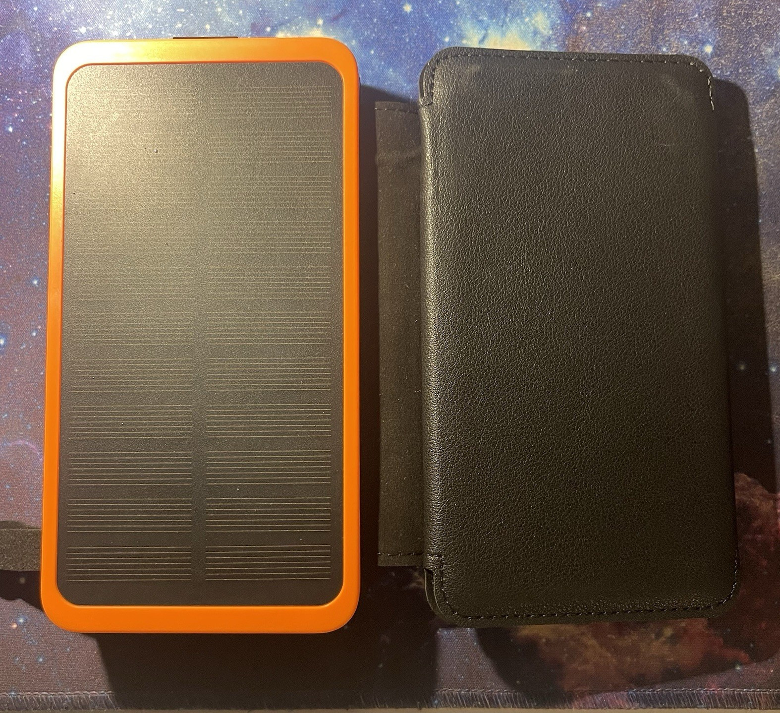Hiluckey Foldable Solar Power Bank Charger w/ USB-A to USB-C Cable, Outdoor