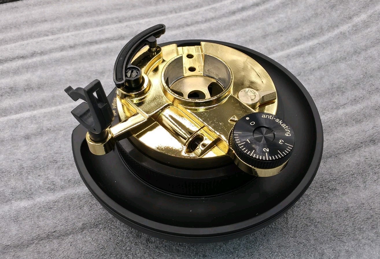 Technics sl1200 Ltd, Tonearm Base