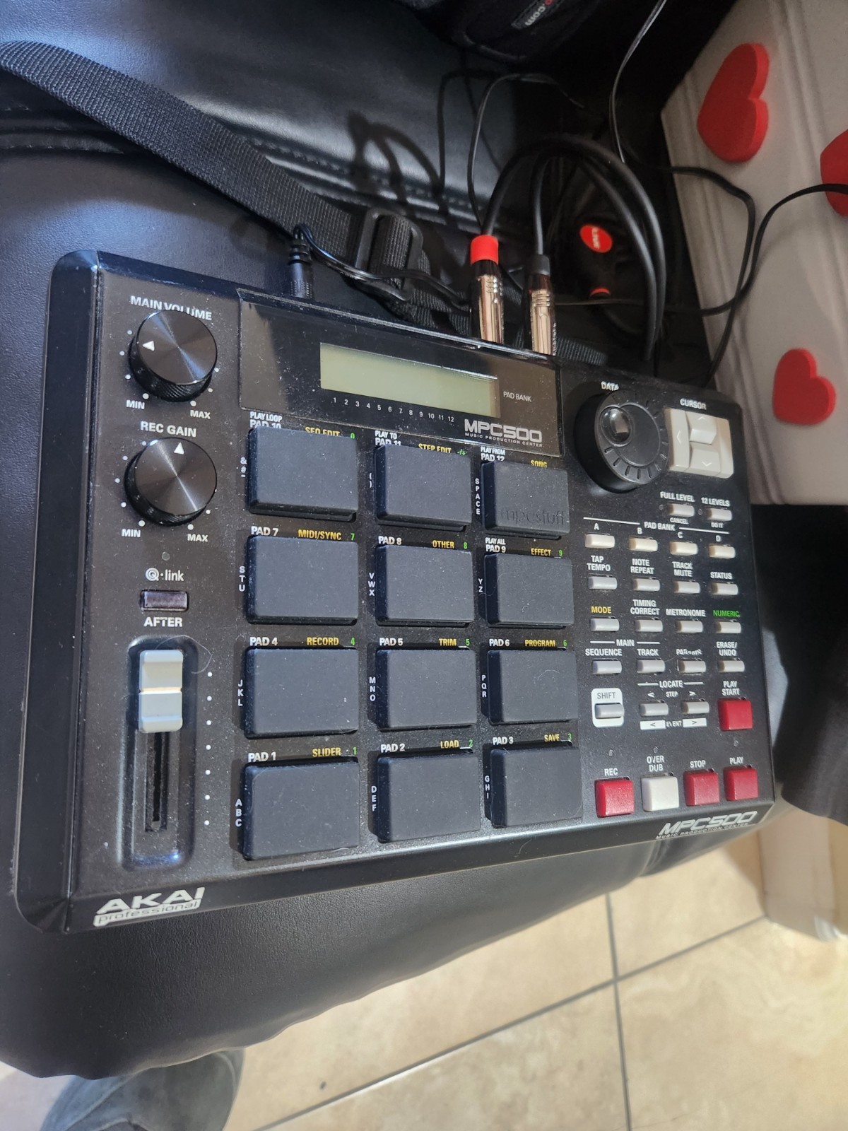 AKAI Professional MPC500 Music Production Center Sampler Drum Machine w/CF Card