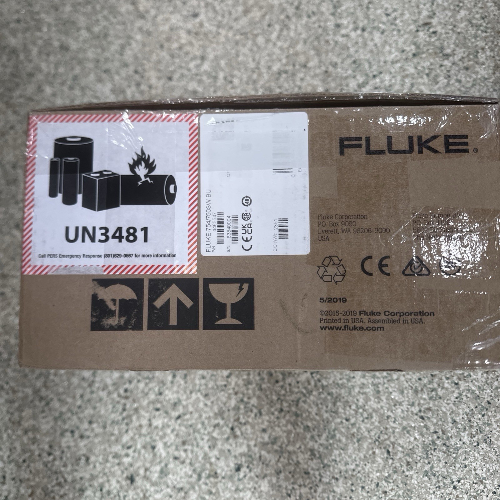 NEW Fluke 754/750SW BU Documenting Process Calibrator and DPC/TRACK2 Software