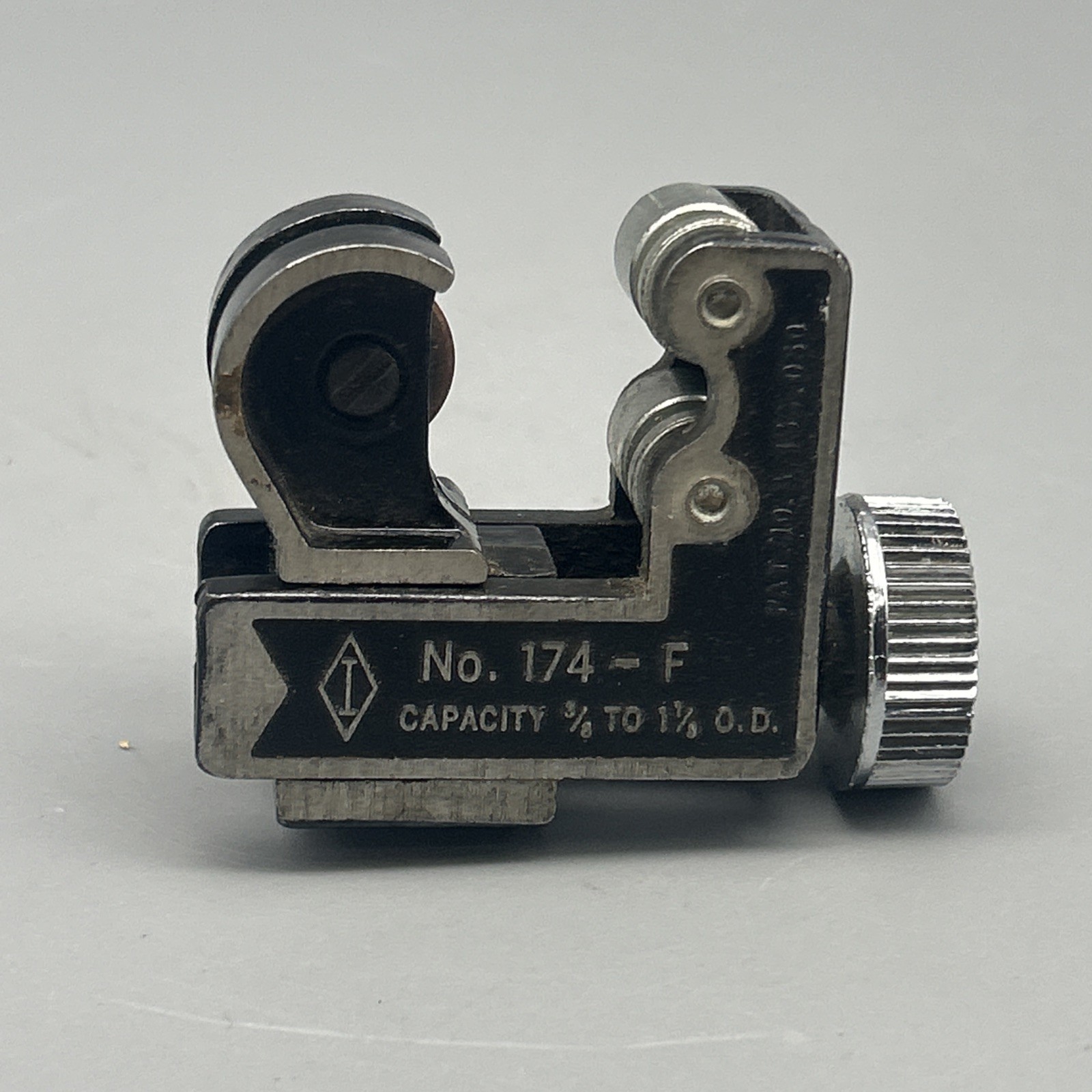 VINTAGE IMPERIAL EASTMAN NO. 174-F PIPE CUTTER