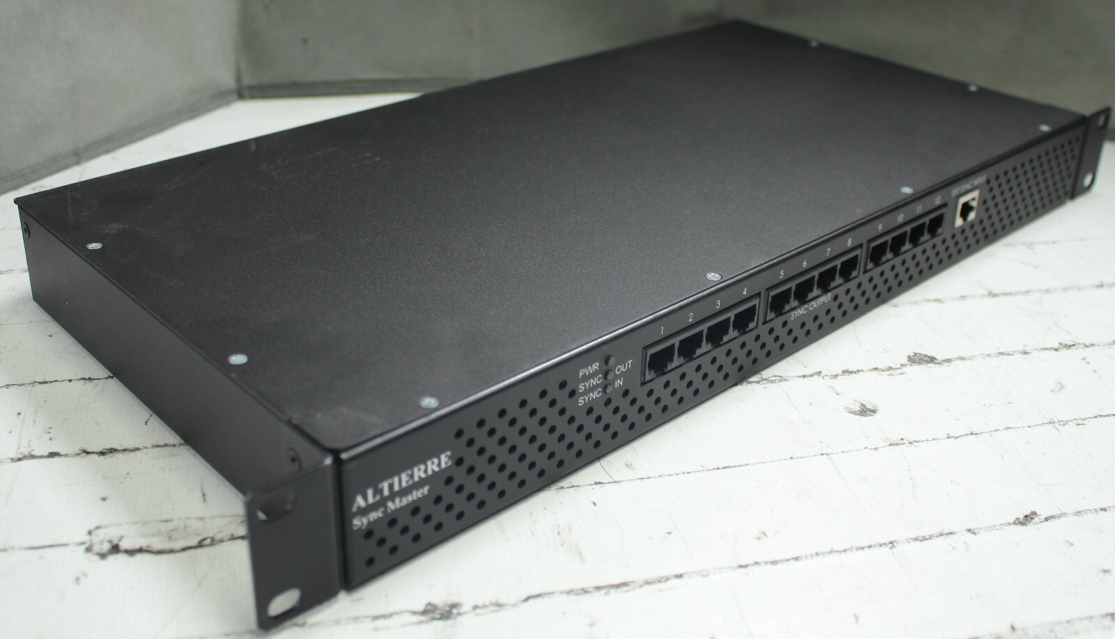Altierre ASN100 POE SyncMaster Switch