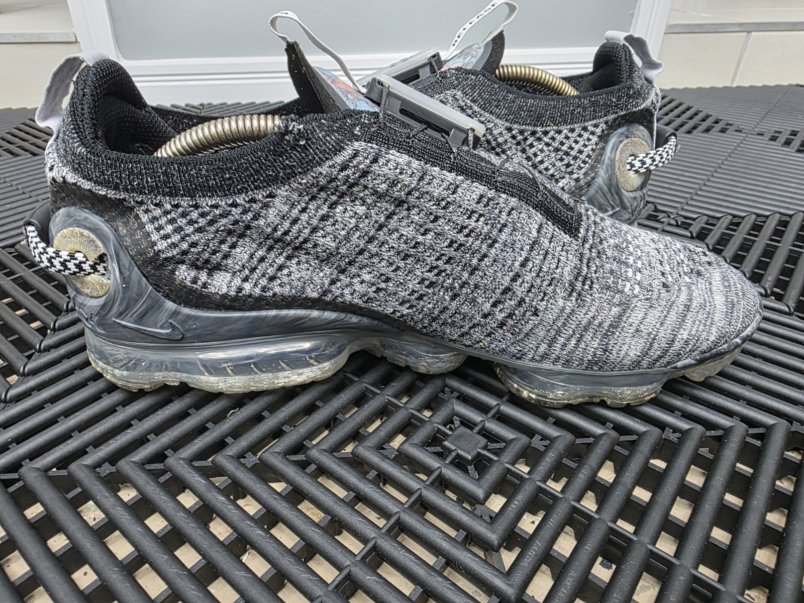 Nike Air VaporMax 2020 Flyknit Shoes Mens Gray Sneakers CT1823-001 US11 UK10