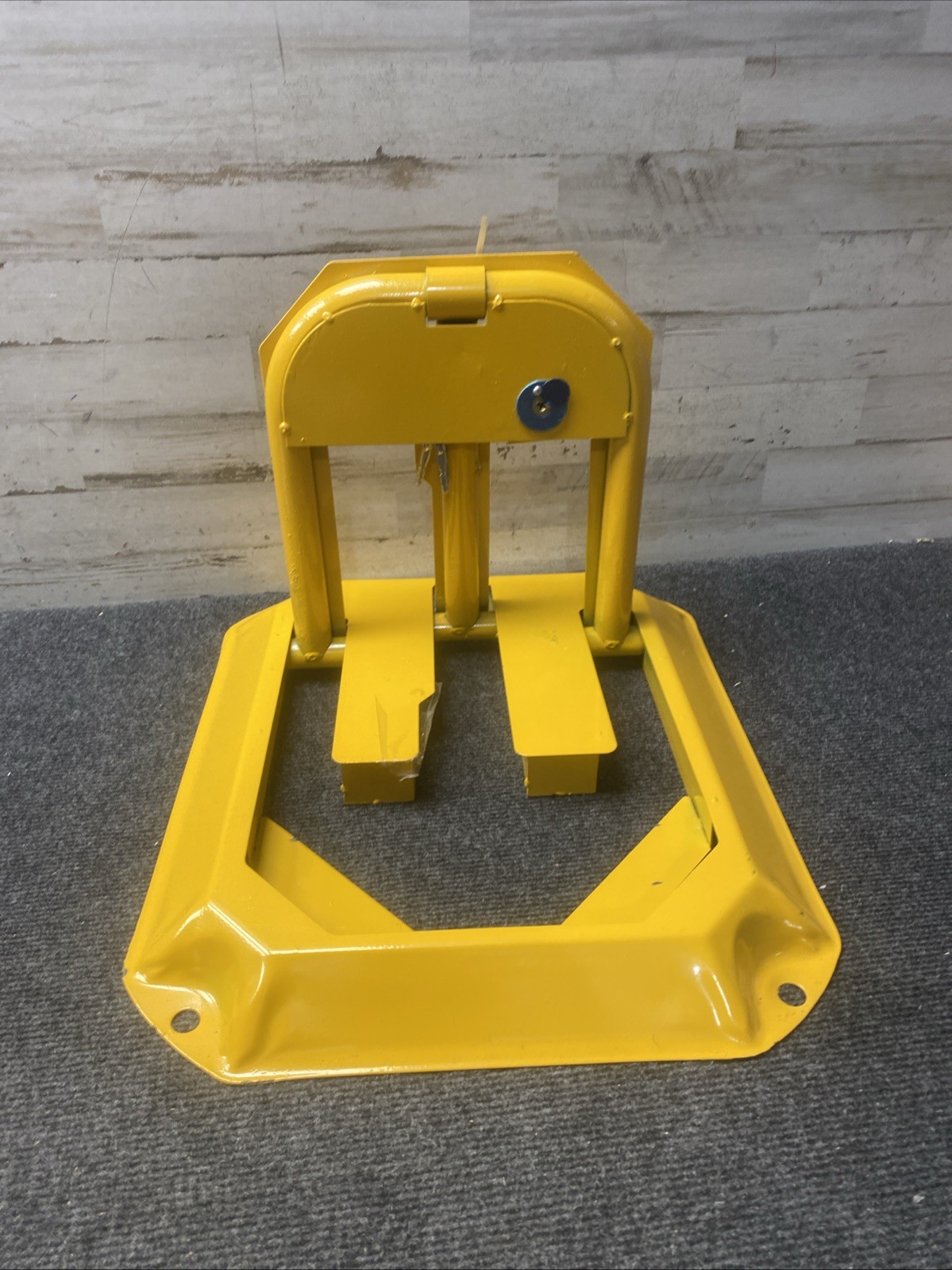 Manual Parking Space Lock Folding Car Parking Lock Octagona Lock with Keys NEW