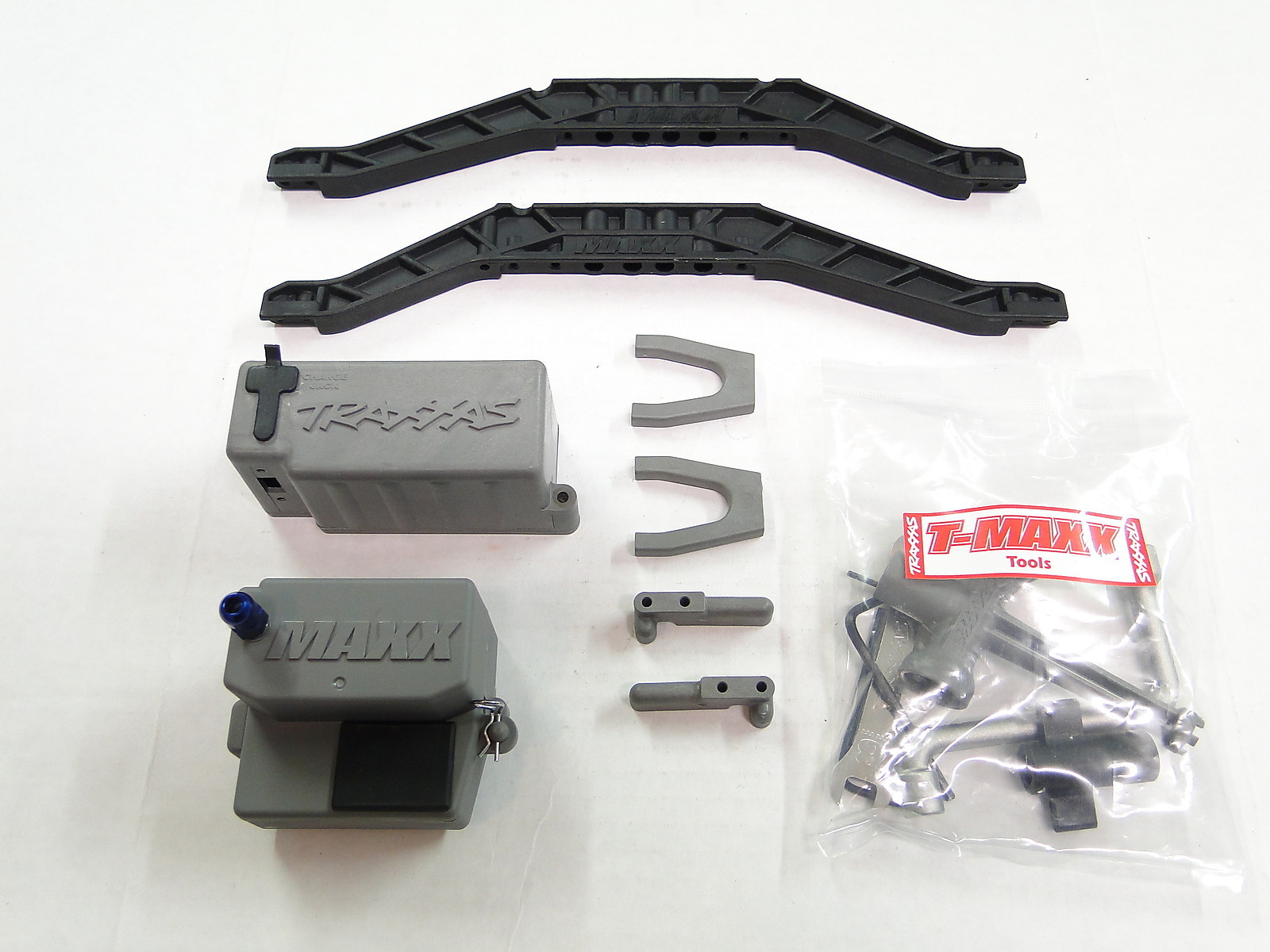 NEW TRAXXAS T-MAXX 3.3 Receiver Battery Boxes +Chassis Braces & Tools Set RX21
