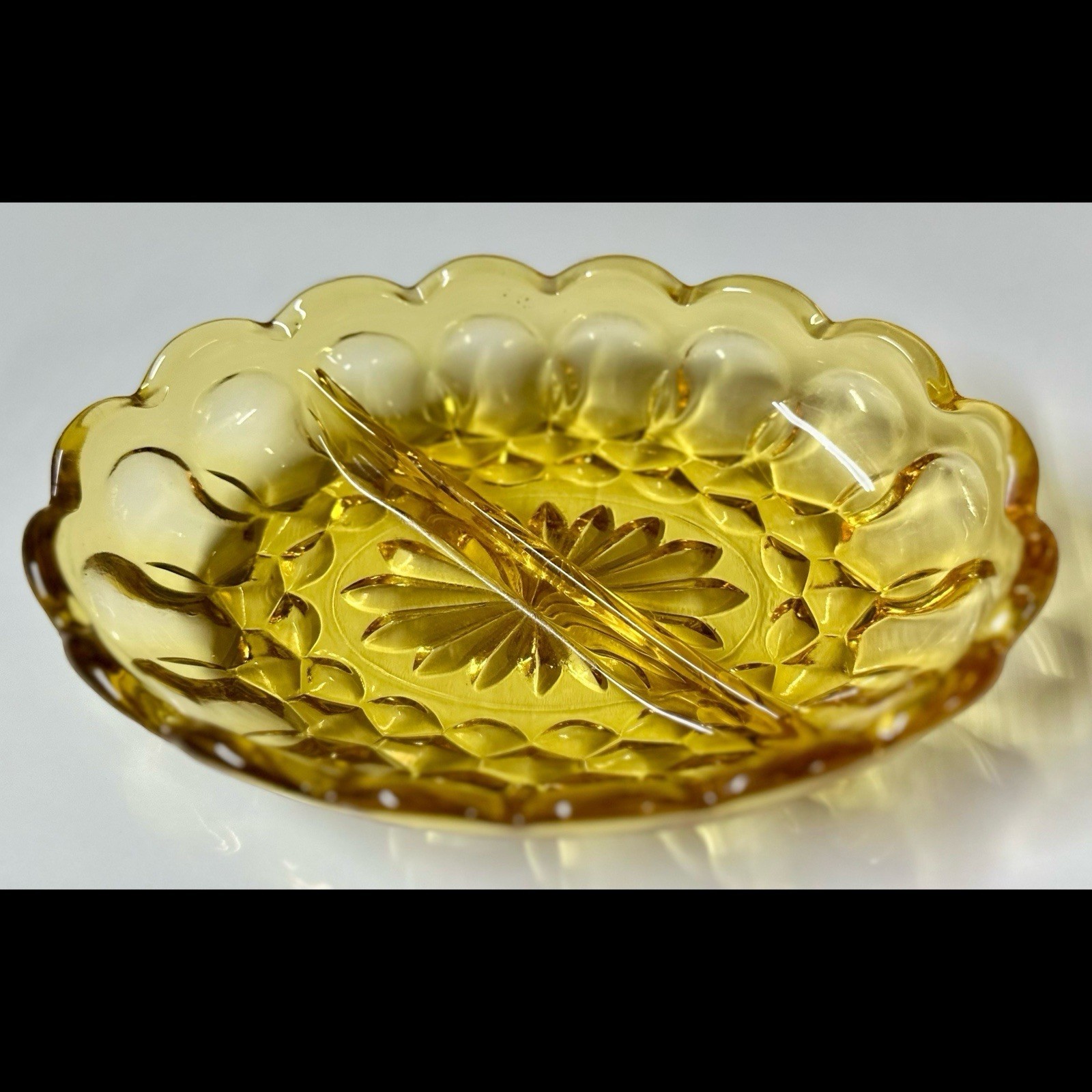 Vintage Anchor Hocking Amber Glass Fairfield Divided Relish Dish Oval 7”