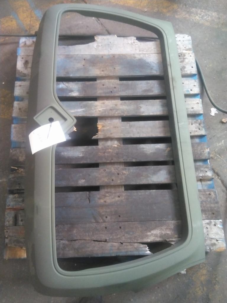 For INTERNATIONAL 7100 GRILLE SHELL ,  OH
