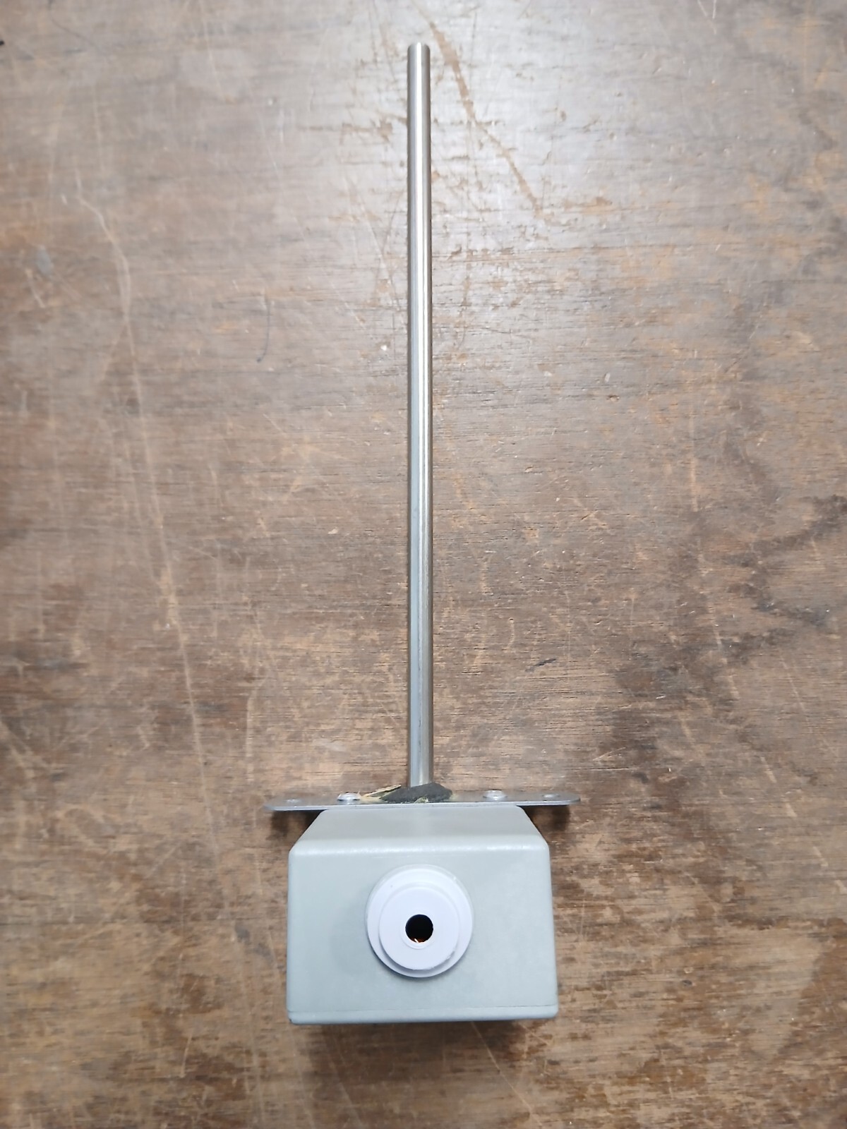 Mamac Systems TE-702-A-21-C Duct Temperature Sensor