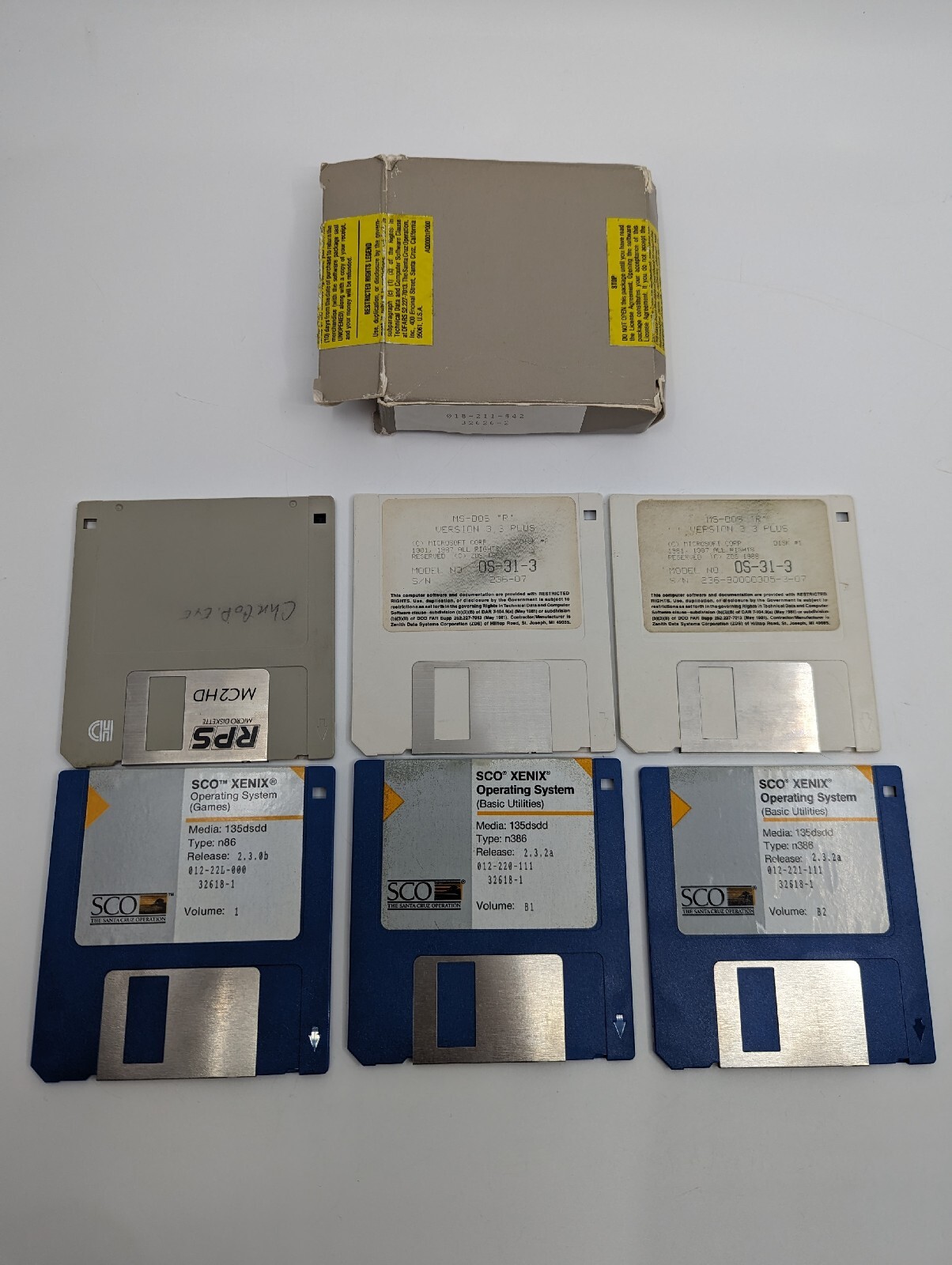 1989 SCO Xenix 386 V Software Version 2.3.2a 3.5" 19 Disk Set in Original Boxes