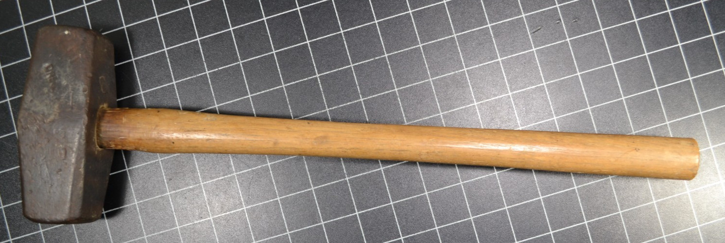 PLUMB - DOUBLE FACED SLEDGE  - 8# HEAD - OREGON PATTERN - SHORT HANDLE