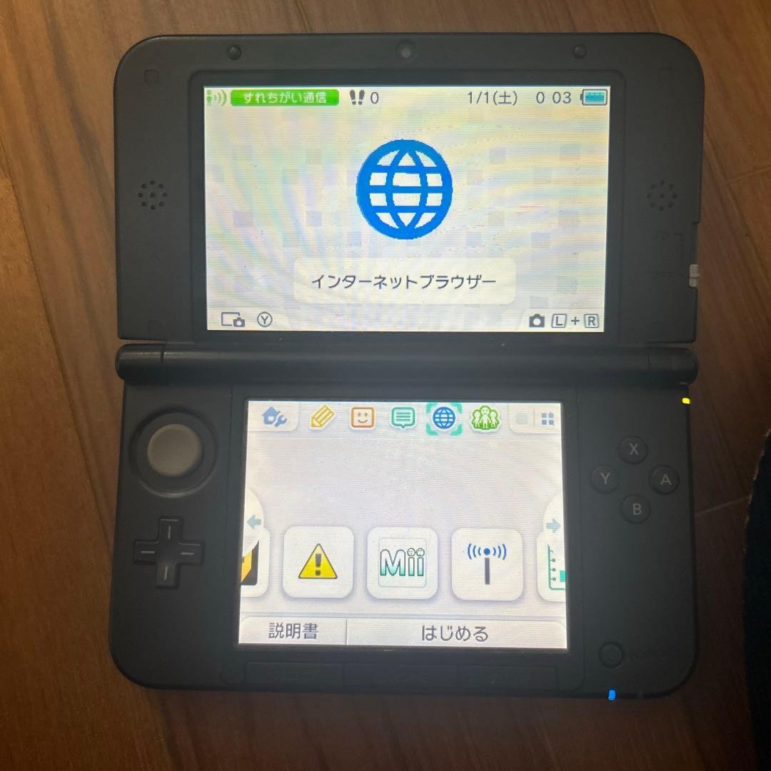 3DS/2DS/DS Nintendo 3Ds With Cassette Japan