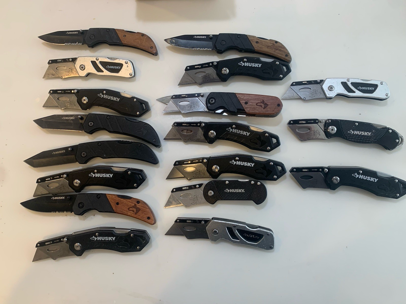 Lot of 18 Husky Folding Lockback Pocket Knives Utility Knives Box Cutters $200