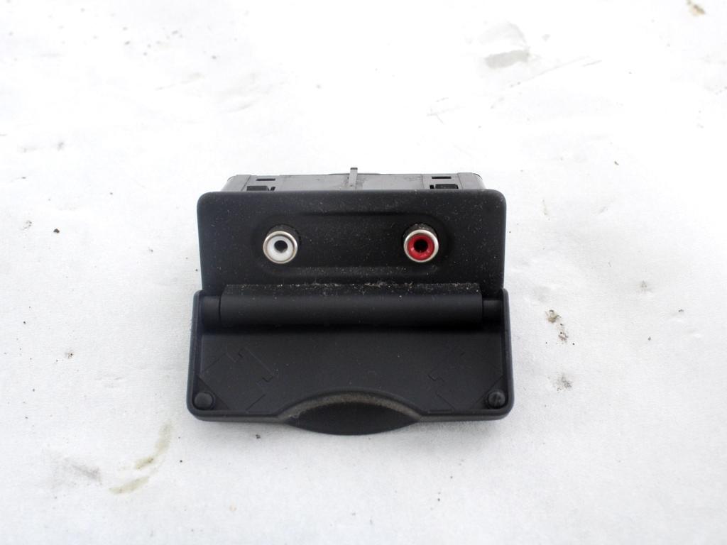 280230001R AUX ENTRANCE DOOR RENAULT CLIO 1.2 B 74KW 5M 3P (2010) SPARE USED