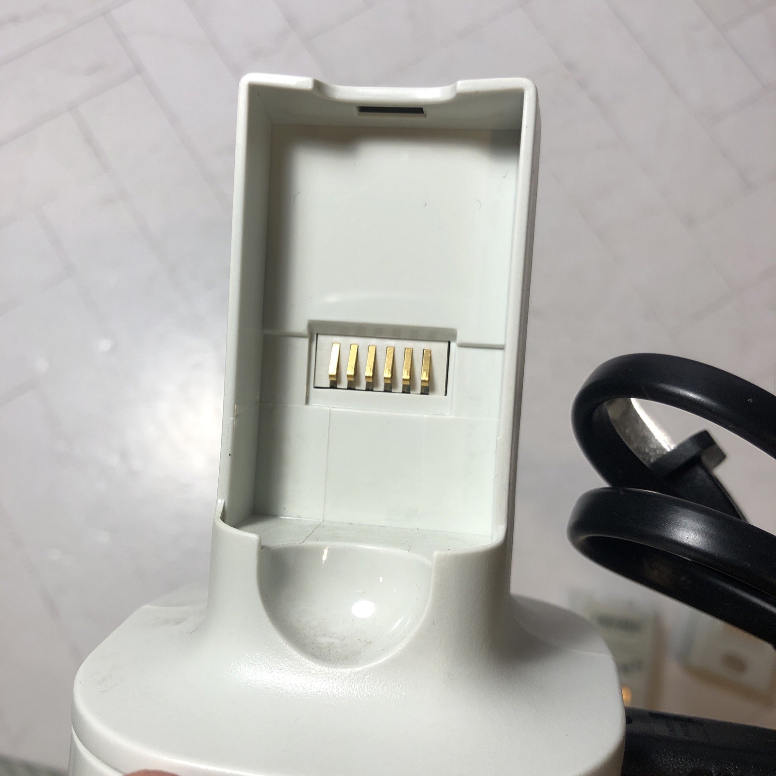 Microsoft Xbox 360 Quick Charge Kit Battery Charger Dock + 2 Battery DPSN-10EB