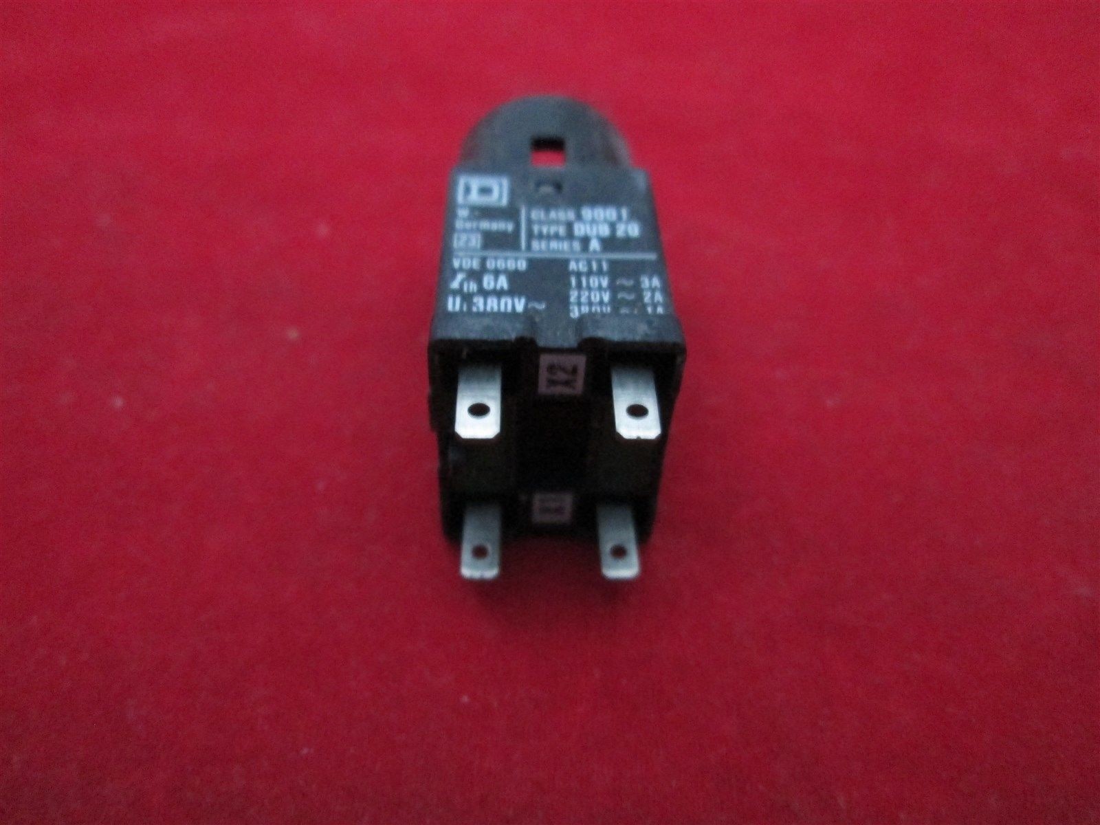 Square D Contact Block 9001 DUB-20 new