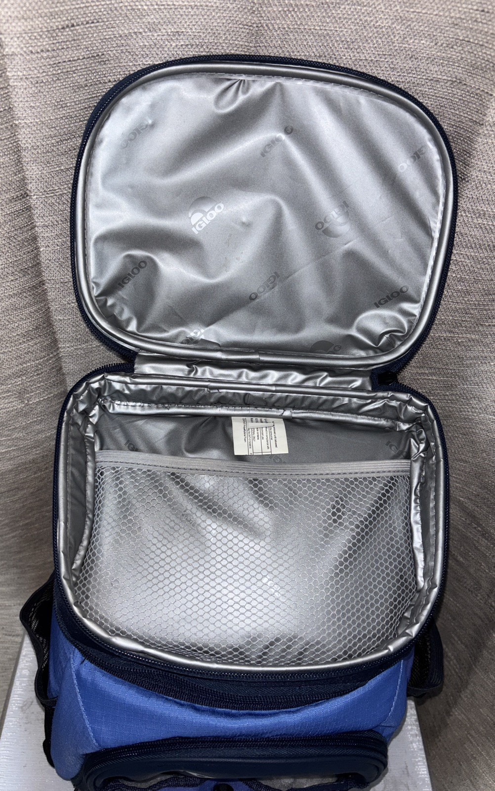 Igloo Maxcold Cooler Bag Hard-Top Backpack 28 Cans Capacity BLUE*GUC