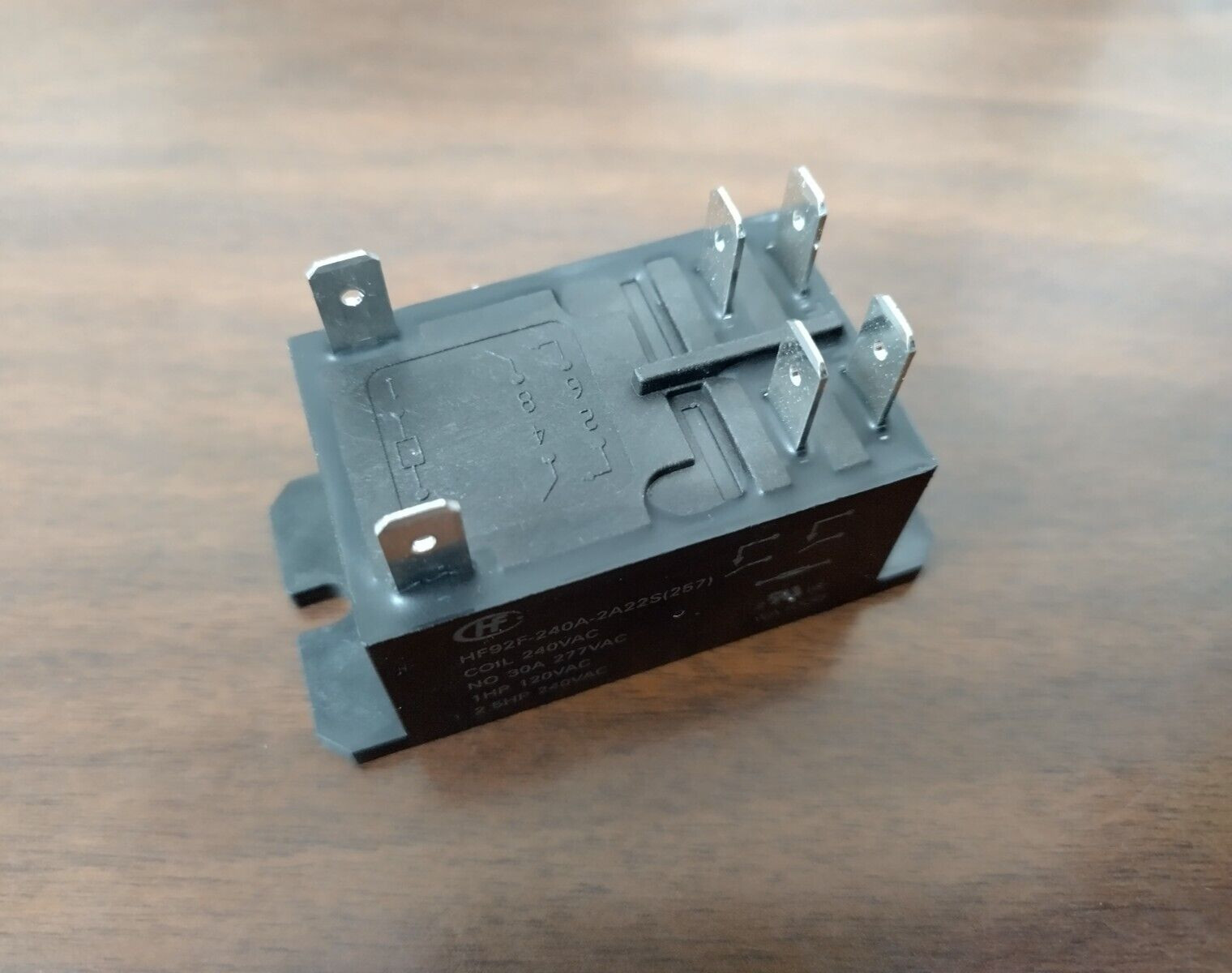 HONGFA HF92F-240A-2A22S - RELAY 30AMP 240V COIL