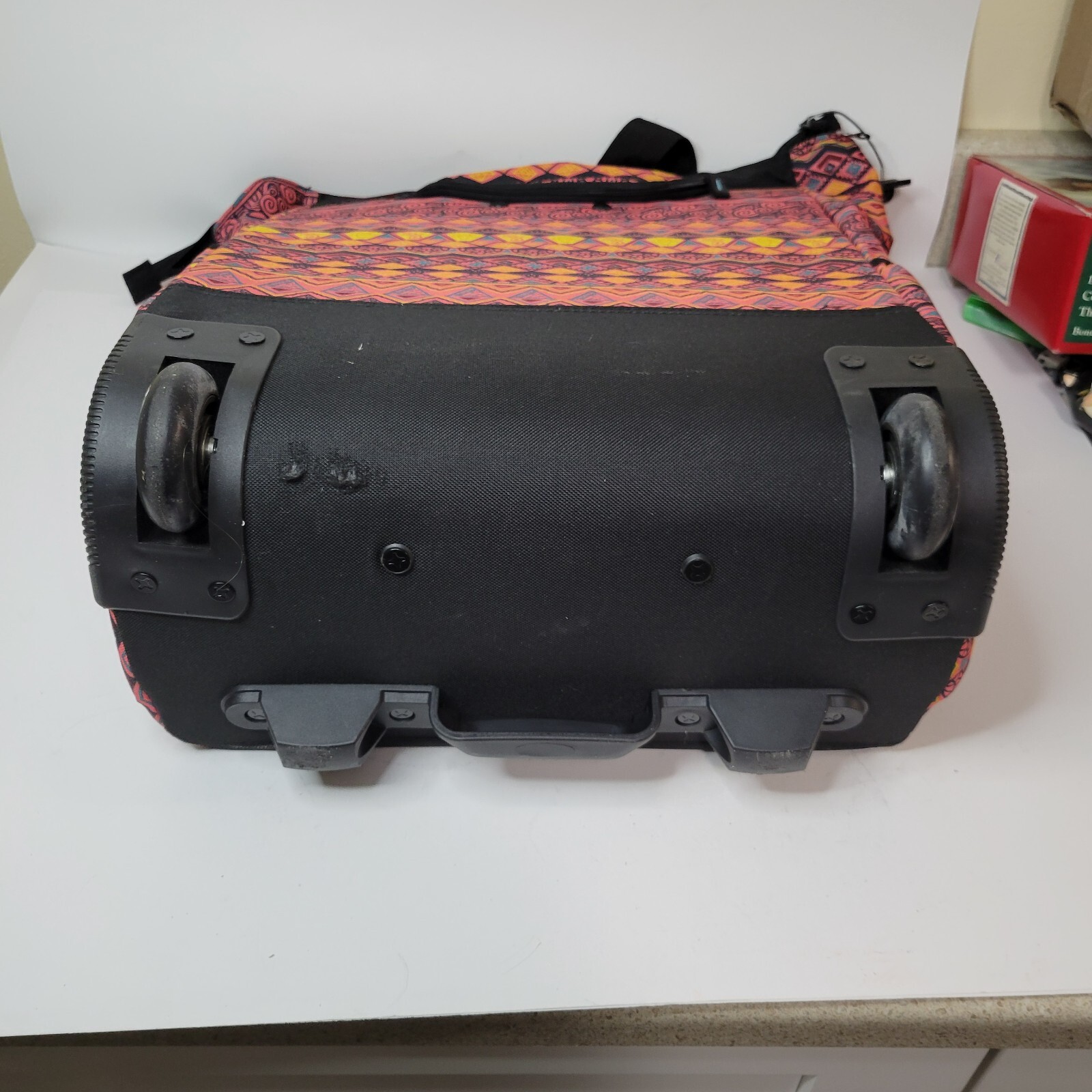 Dadamo Rolling Travel Bag With Aztec Print & Retractable Handle